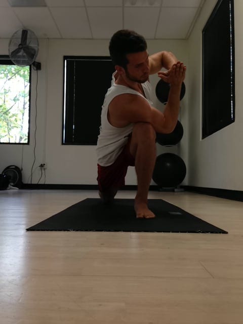 Advanced Flow with Forearm Stand - Man Flow Yoga