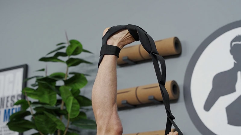 The 5 Best Mobility Tools for Men Over 40 (Under $50) - Stretching Strap - Detail